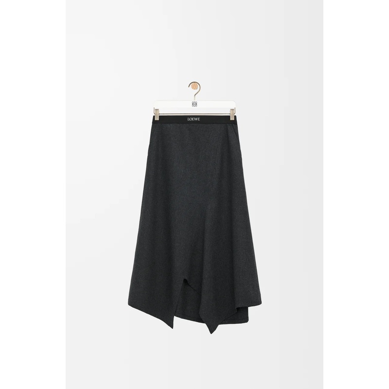 Asymmetric skirt in wool and cashmere