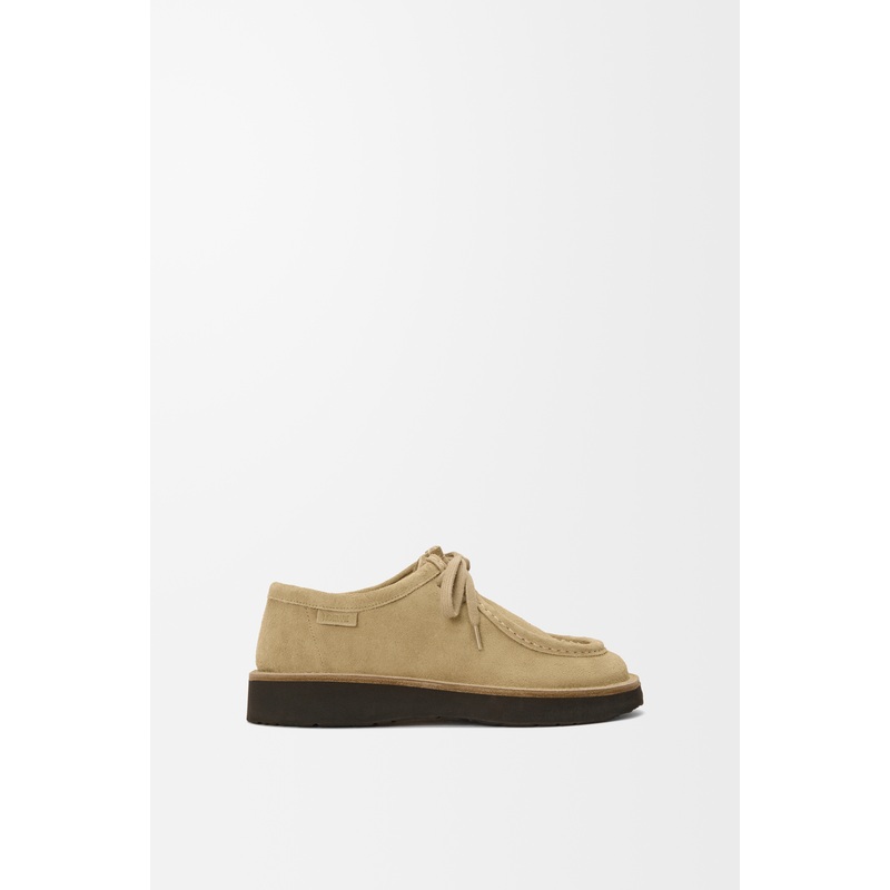 Faro lace-up in suede calfskin