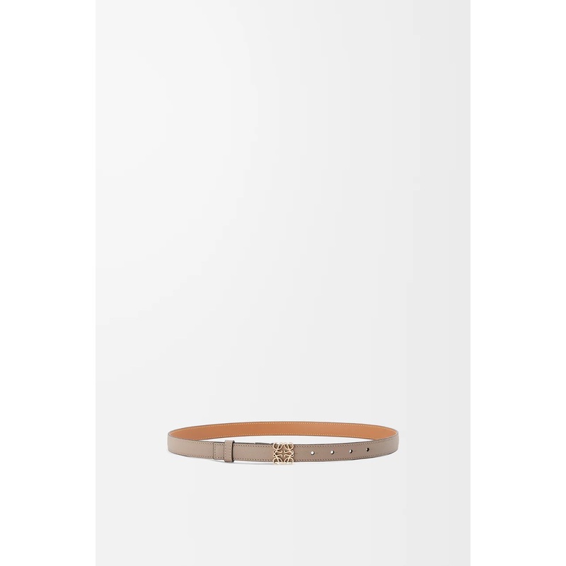 Anagram belt in pebble grain calfskin