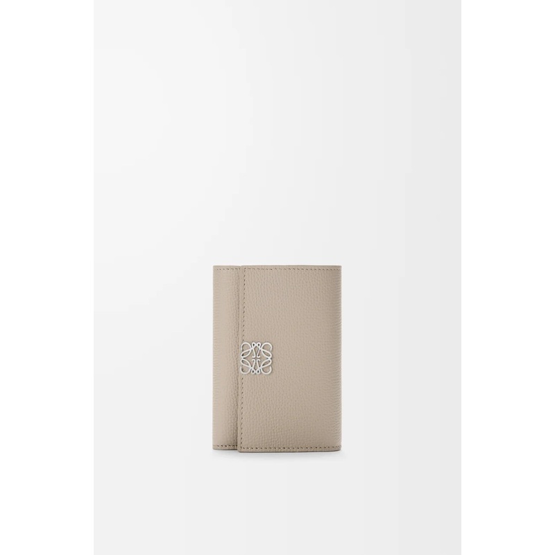 Anagram small vertical wallet in pebble grained calfskin