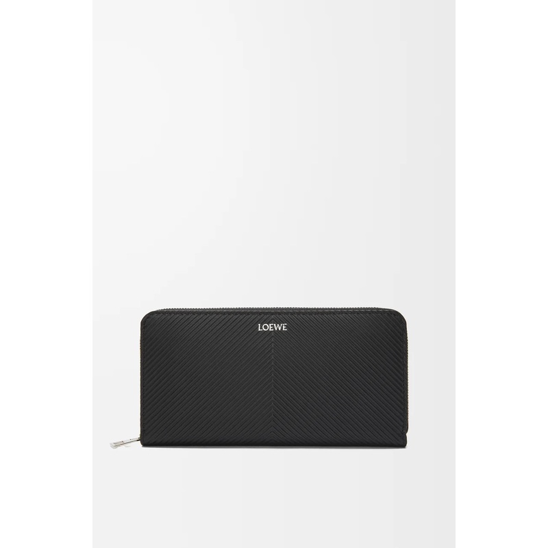 Zip around wallet in textured classic calfskin