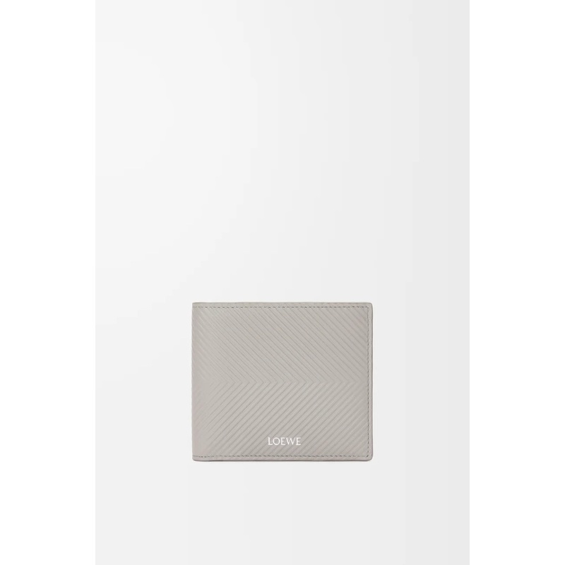 Bifold wallet in textured classic calfskin