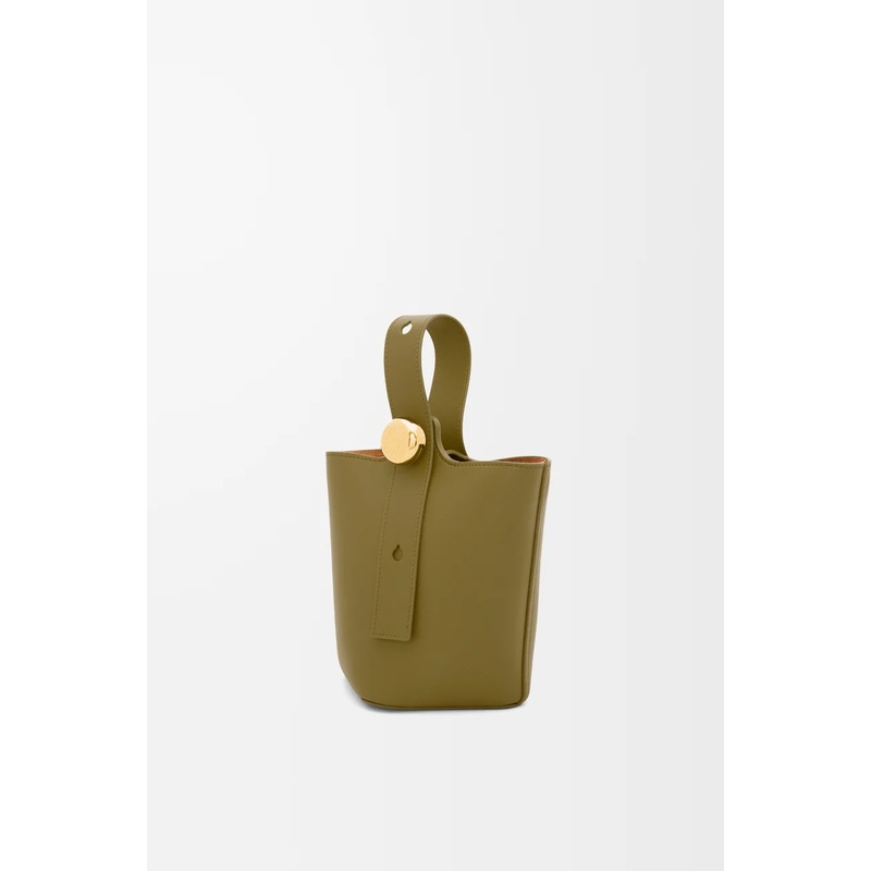 Mini Pebble bucket in smooth calfskin