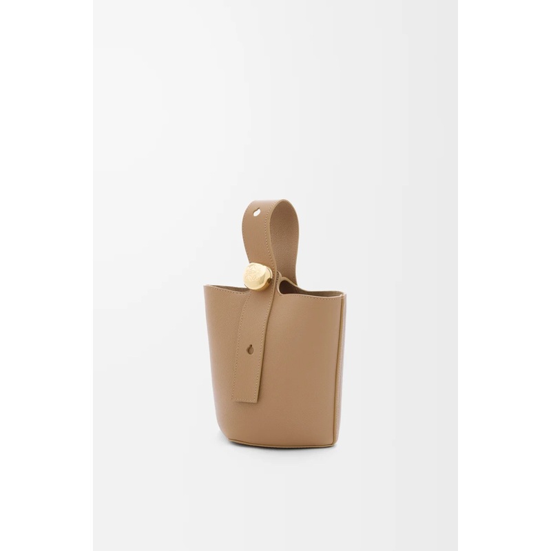 Mini Pebble bucket in soft grained calfskin