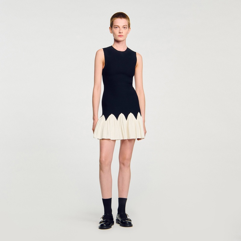 Two-tone mini knit dress