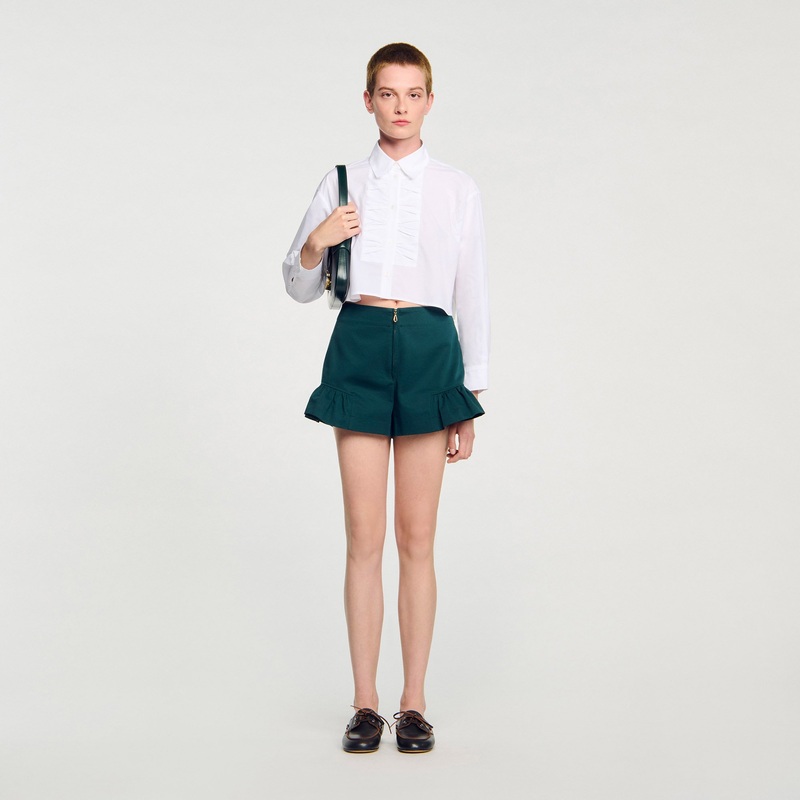 Flared ruffled shorts