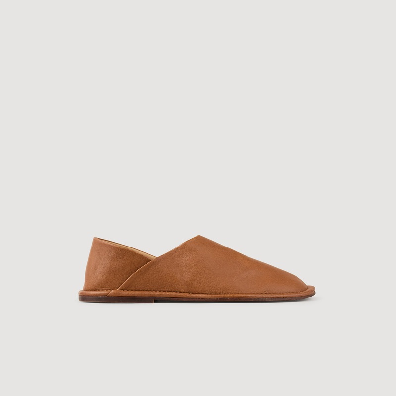 Grained leather slippers