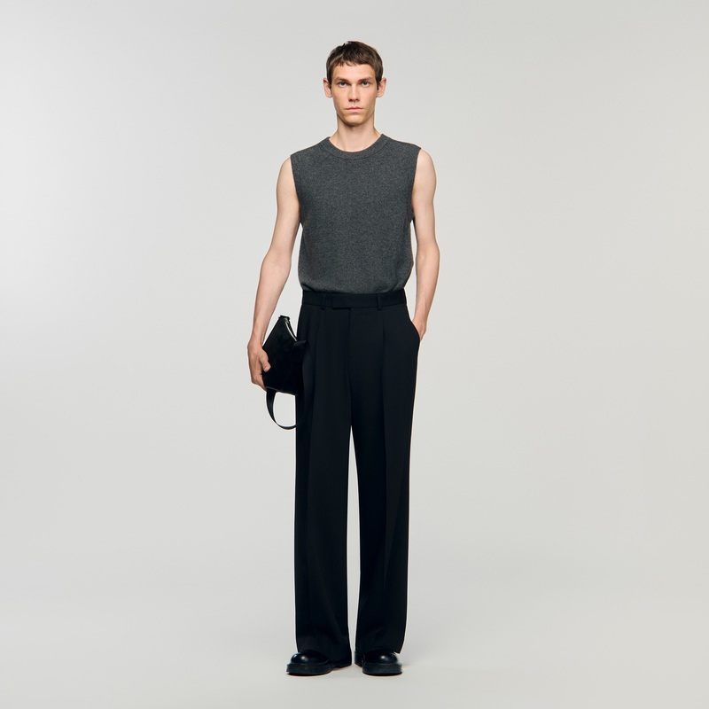 Wide-leg trousers with pleats