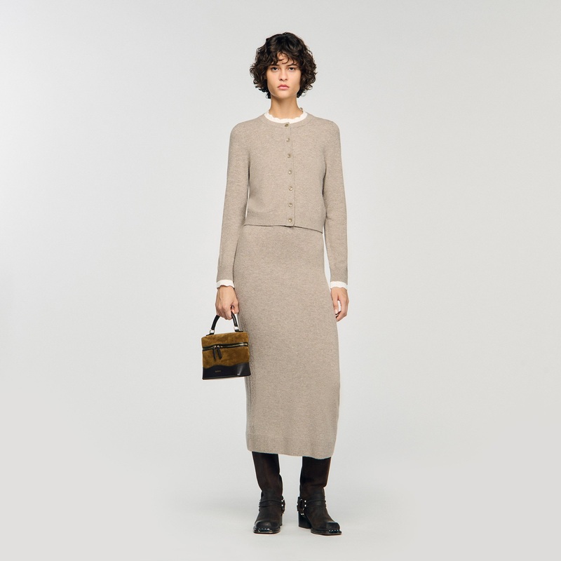 Cardigan with contrast collar