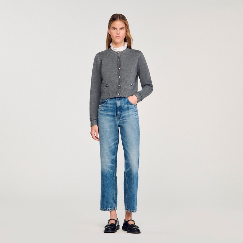 Cardigan with detachable ruffle collar