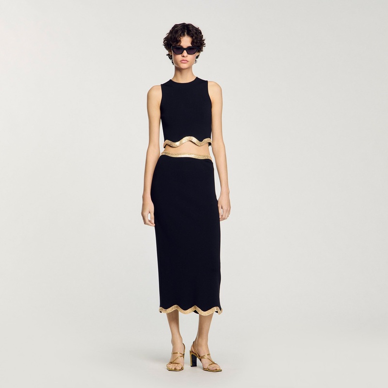 Maxi knitted skirt with chain detail