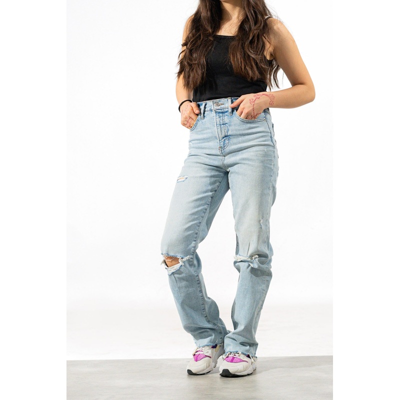 Express Women’s Straight Fit Distressed Jeans