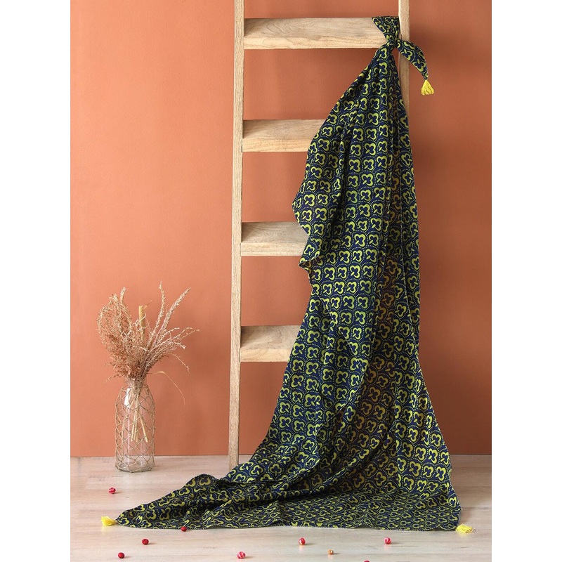 Contrast Living Ethnic Motif Printed Cotton Scarf