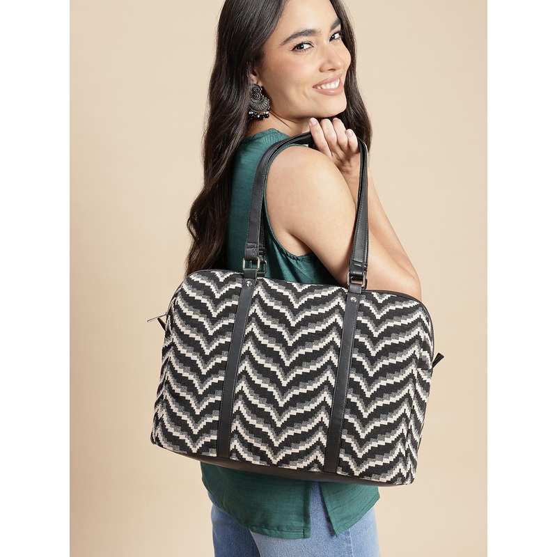 Anouk Geometric Textured Shoulder Bag