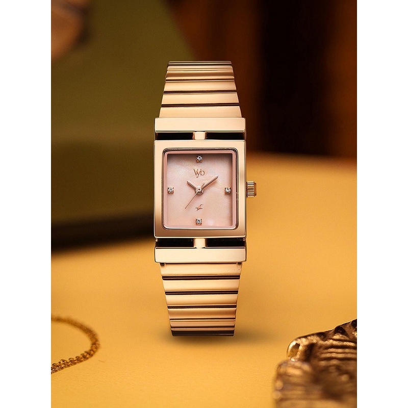 Fastrack Vyb 6.0 Showstopper Women Bracelet Style Analogue Watch FV60093WM01