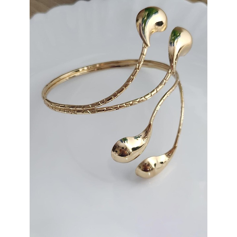 Piu Jewels Stainless Steel Gold-Plated Armlet Bracelet