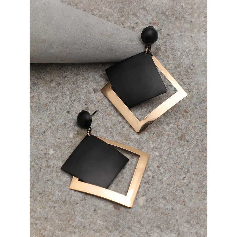 SOHI Black & Gold-Toned & Gold Plated Contemporary Drop Earrings