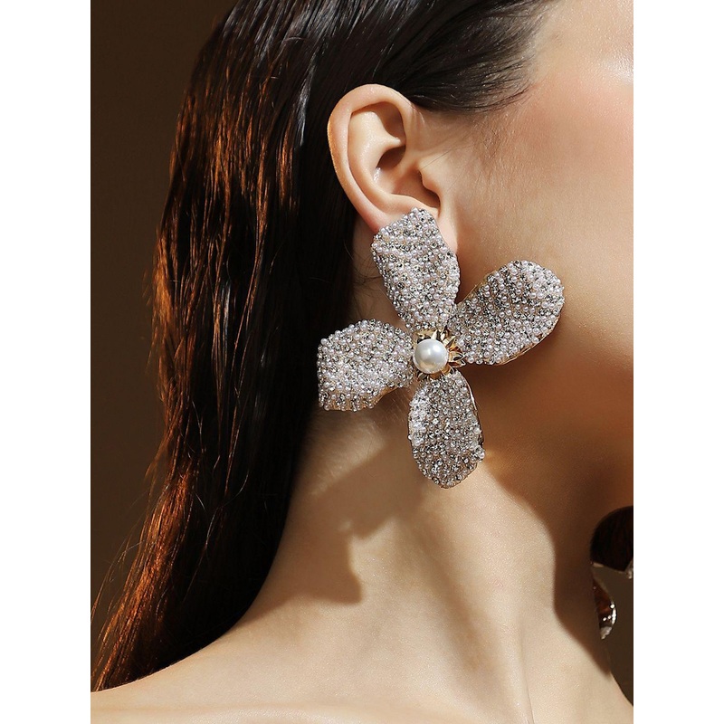 SOHI Crystal-Petalia Statement Gold-Plated Floral Shaped Crystal Studded Drop Earrings