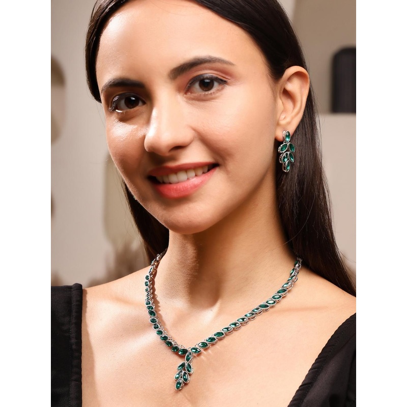 EIT Collection Green Alloy Necklace