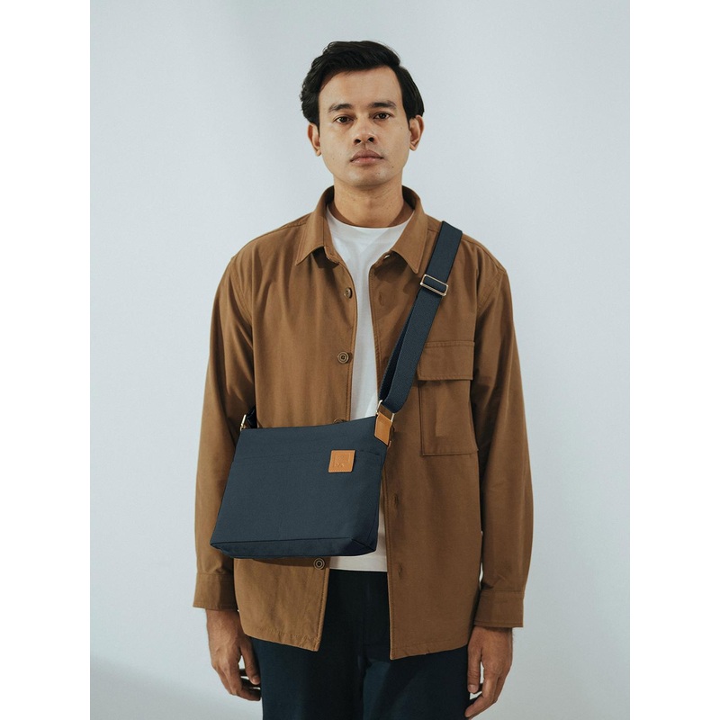 DailyObjects Colourblocked Structured Crossbody Bag