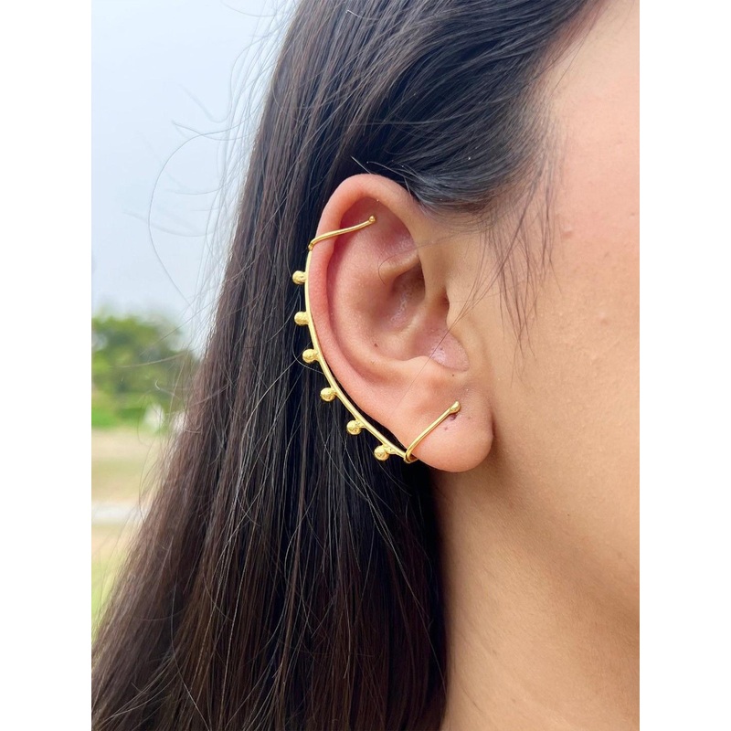ISHKAARA Gold-Plated Contemporary Ear Cuff Earrings