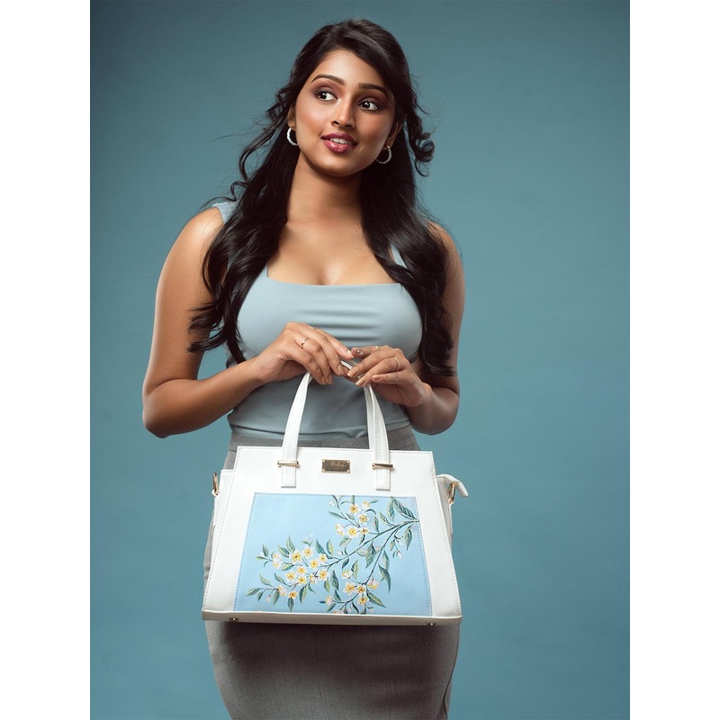Strokes by Namrata Mehta Women Floral Printed Handheld Bag
