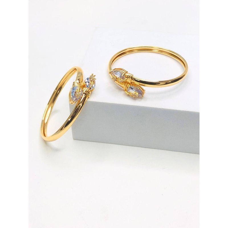 Anouk 18k Gold-Plated American Diamond Kada Bracelet