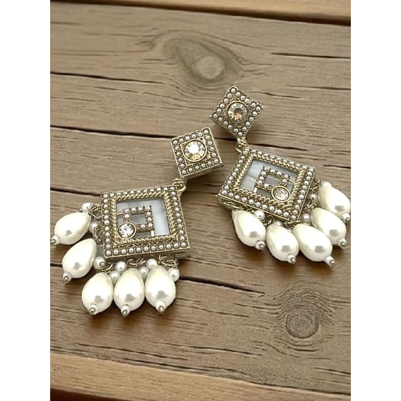 BFC – BUY FOR CHANGE Chandbalis Earrings