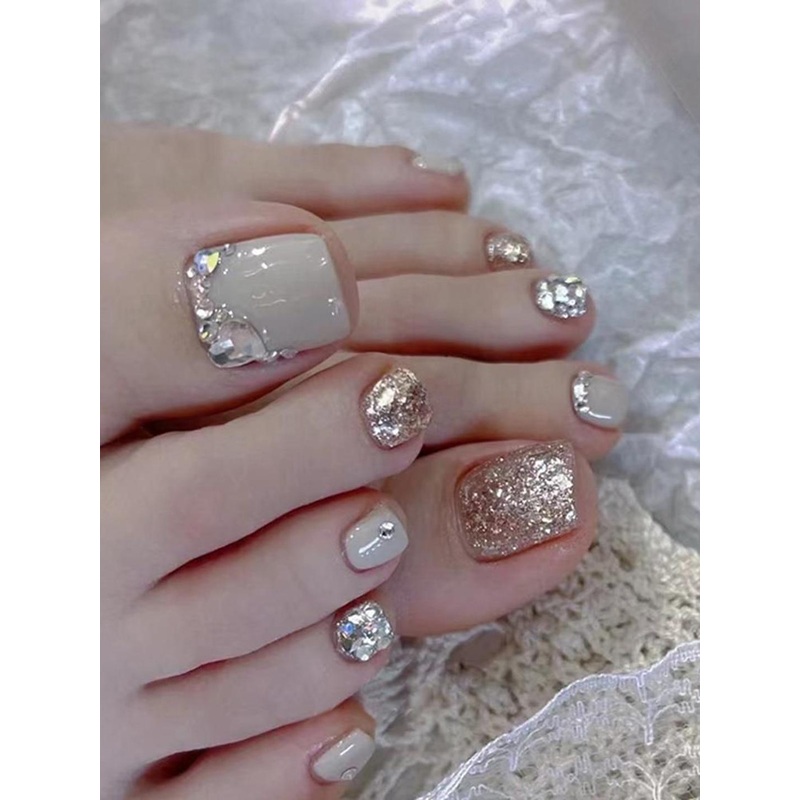 The Pink Truck Set of 24 Artificial Reusable Toe Nails With Swarovski Design