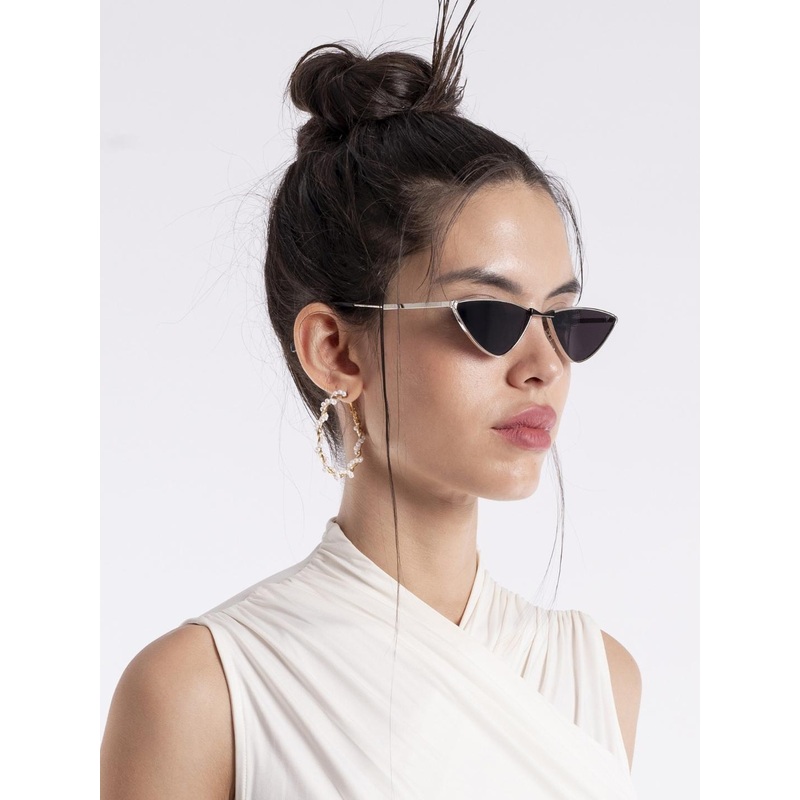 Voyage Unisex Black Cateye Sunglasses B80491MG3439