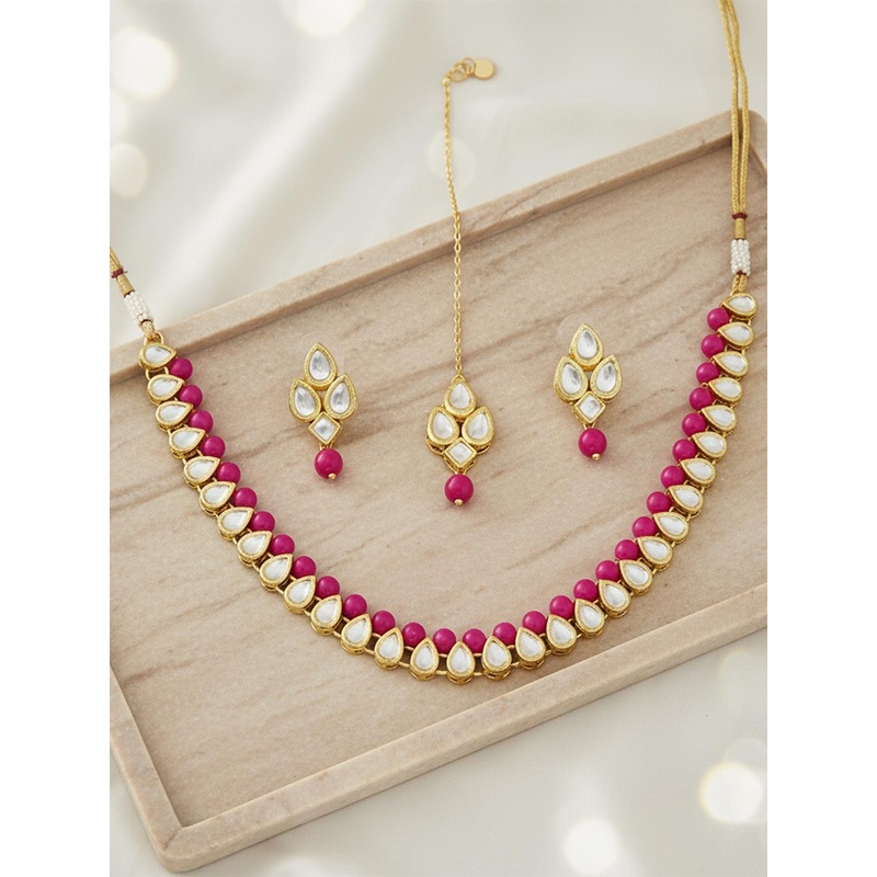 KARATCART Gold-Plated & White Kundan-Studded & Beaded Handcrafted Jewellery Set