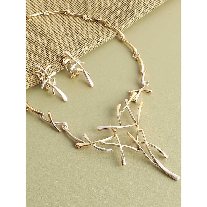 SOHI Gold-Plated Artificial Stones Studded Jewellery Set