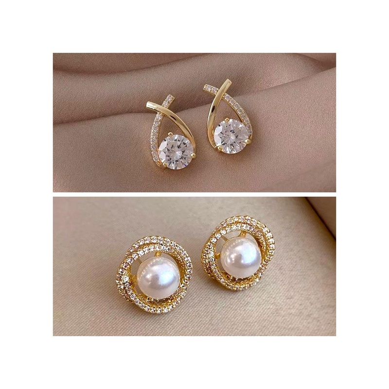 Tiso Korean Set Of 2 Gold-Plated Pearls Beaded Classic Studs