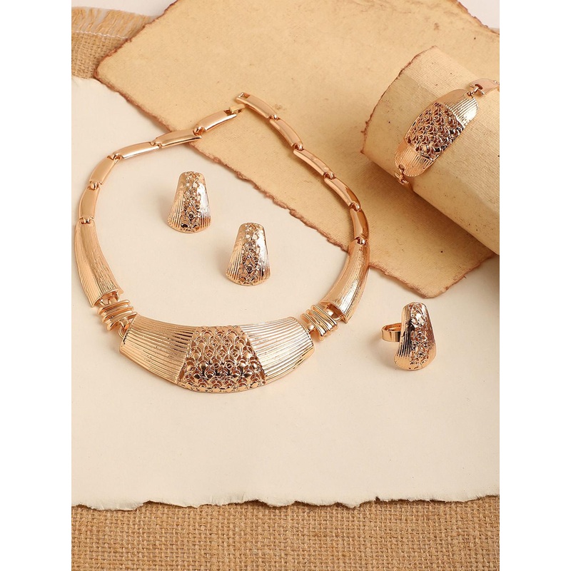 SOHI Women Gold-Plated Textured Jewellery Set
