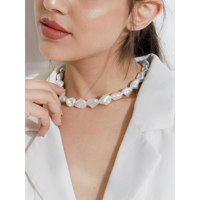 ToniQ White Gold-Plated Baroque Pearl Choker Necklace
