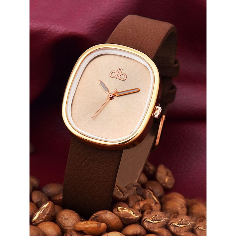 DressBerry Women Dial & Leather Straps Analogue Watch HOBDB-299-BR