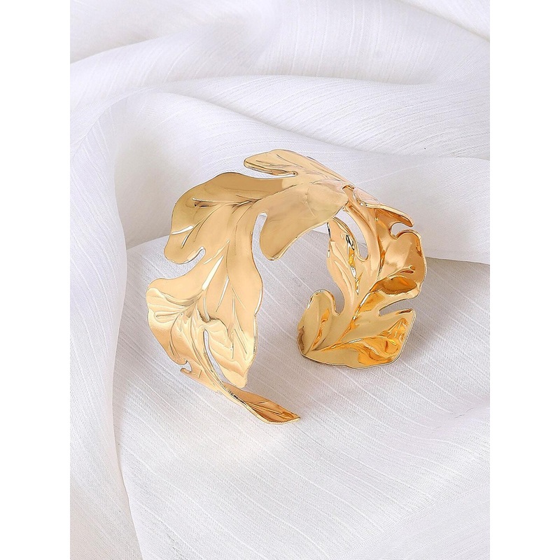 JOKER & WITCH Gold-Plated Myrtle Cuff Bracelet