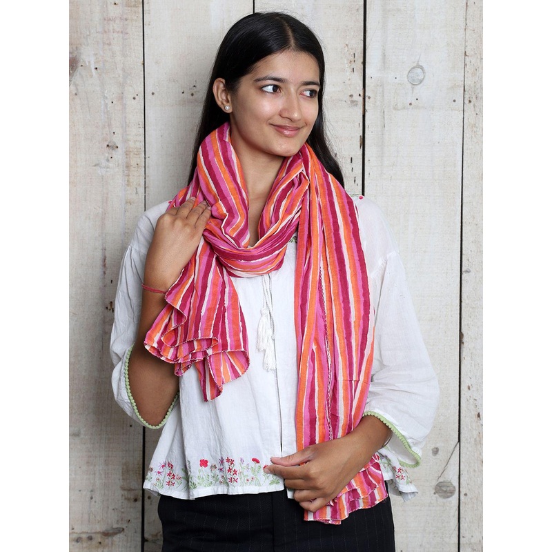 Contrast Living Women Striped Frayed Scarf