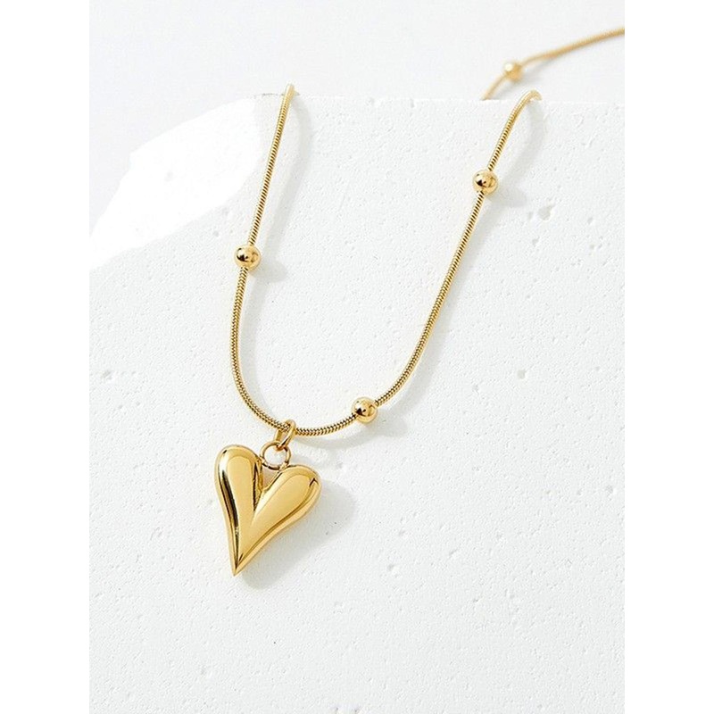 DressBerry Stainless Steel Gold-Plated Love Heart Shaped Pendant With Chain