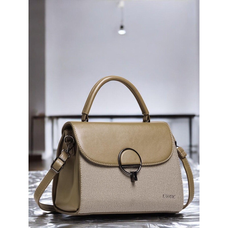 Exotic PU Swagger Shoulder Bag