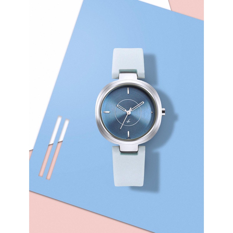 Fastrack STUNNERS 1.0 Women Blue Analogue Watch 6247SL02