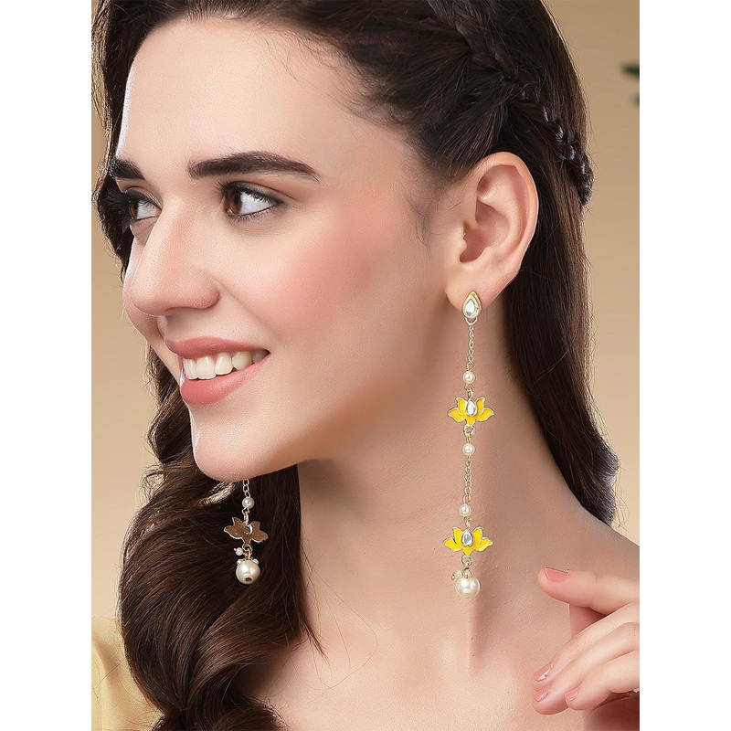 KARATCART Yellow Classic Studs Earrings