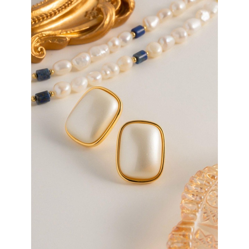 DressBerry Gold-Plated Mother Of Pearls Studded Contemporary Studs