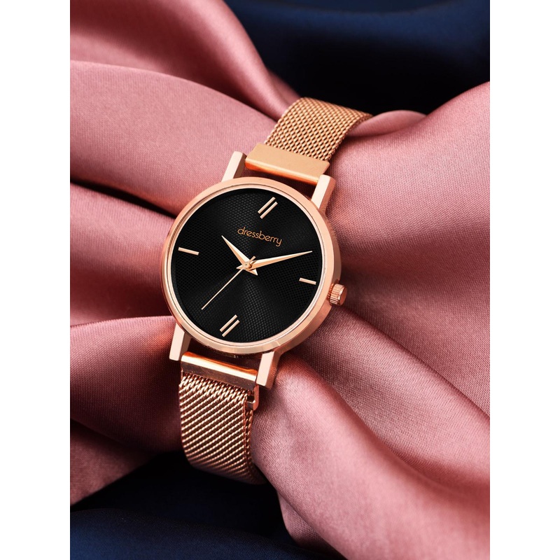 DressBerry Women Embellished Dial & Bracelet Style Straps Analogue Watch HOBDB-127