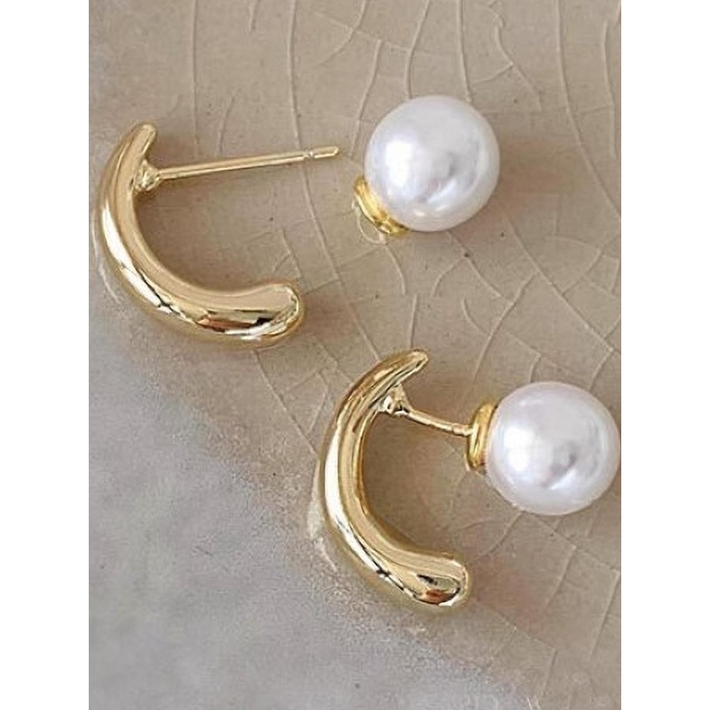 AKISON JEWELS Contemporary Studs Earrings