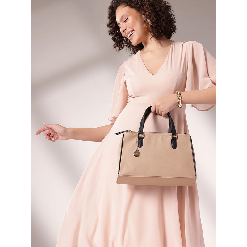 Mast & Harbour Textured Structured Handheld Bag