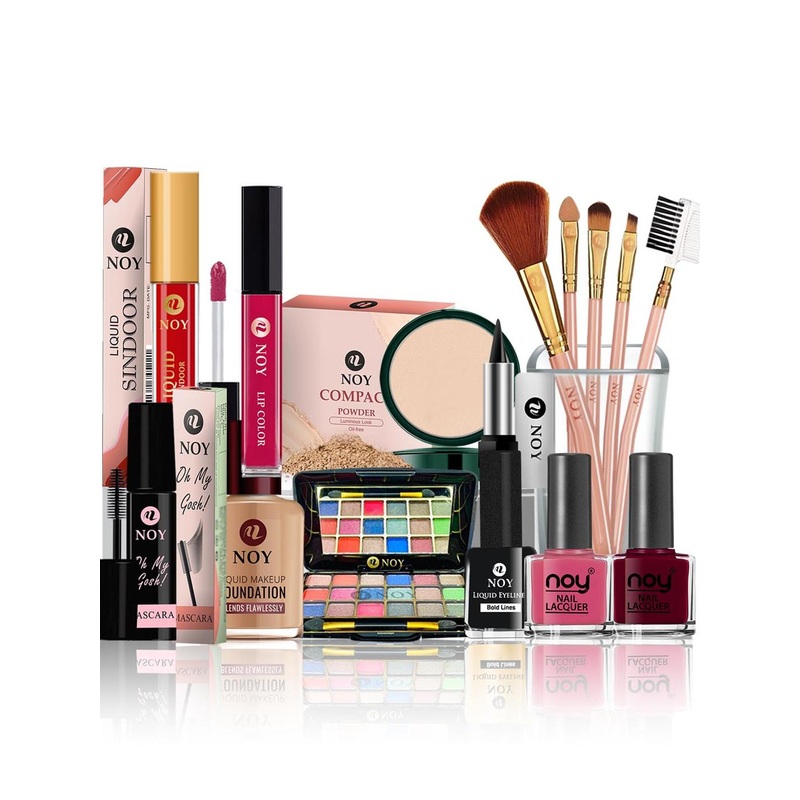 NOY Set Of 15 Makeup Gift Set