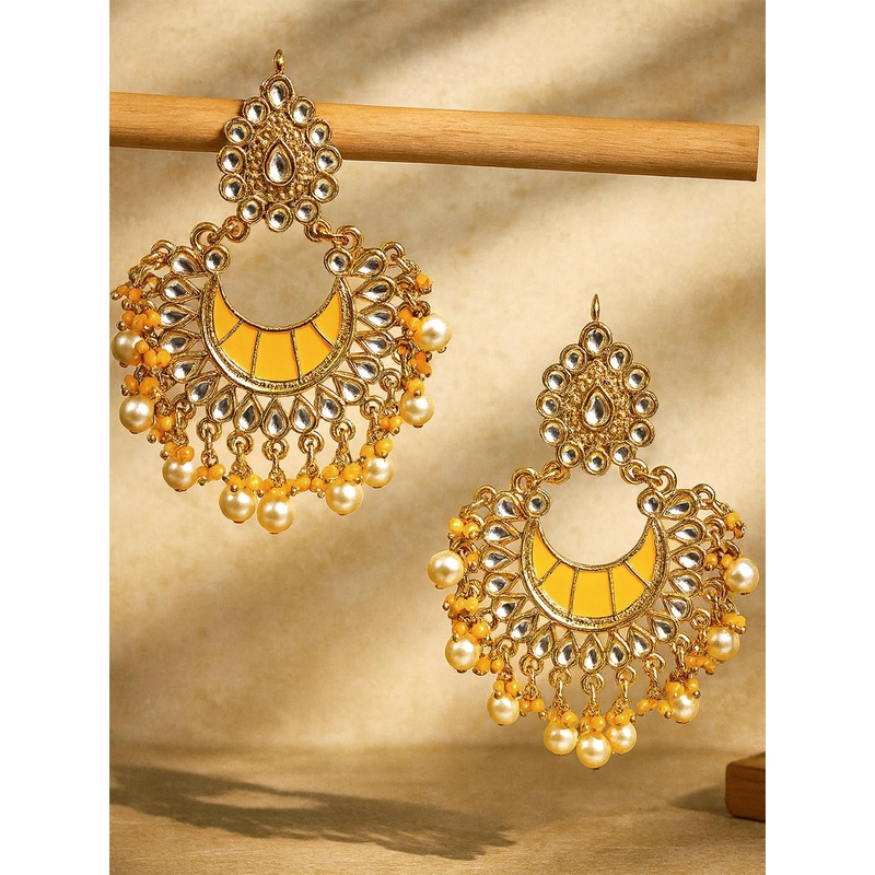 KARATCART Women Yellow & White Classic Chandbalis Earrings