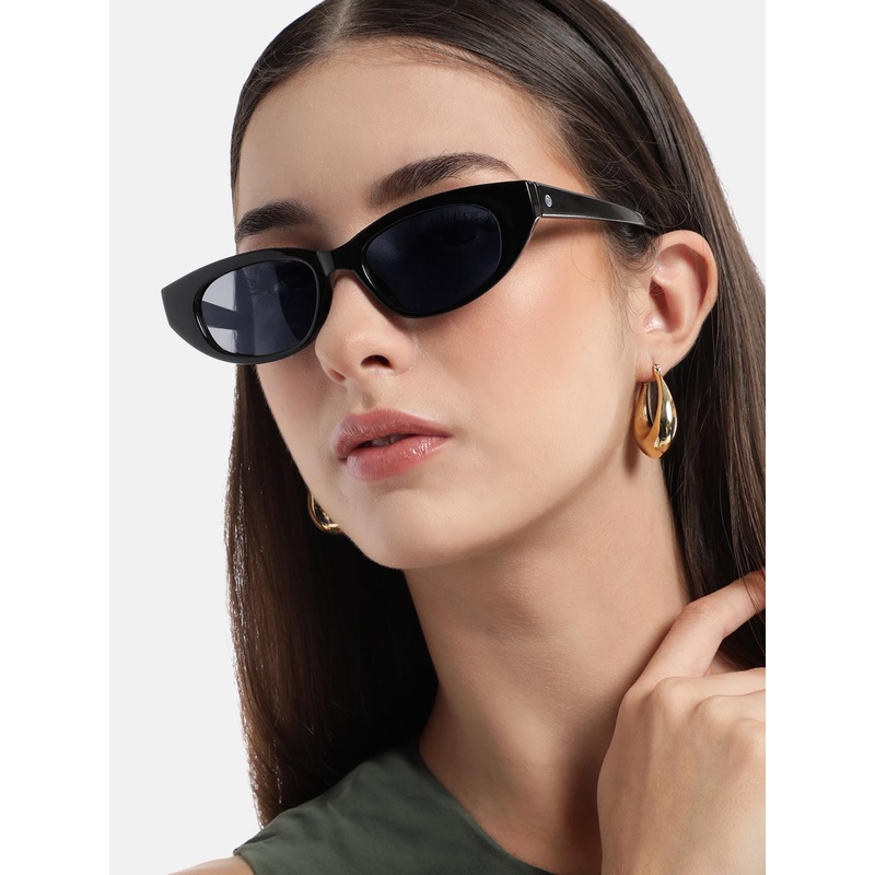 Carlton London Black Toned with Black Polarised Lens Cat Eye Sunglass