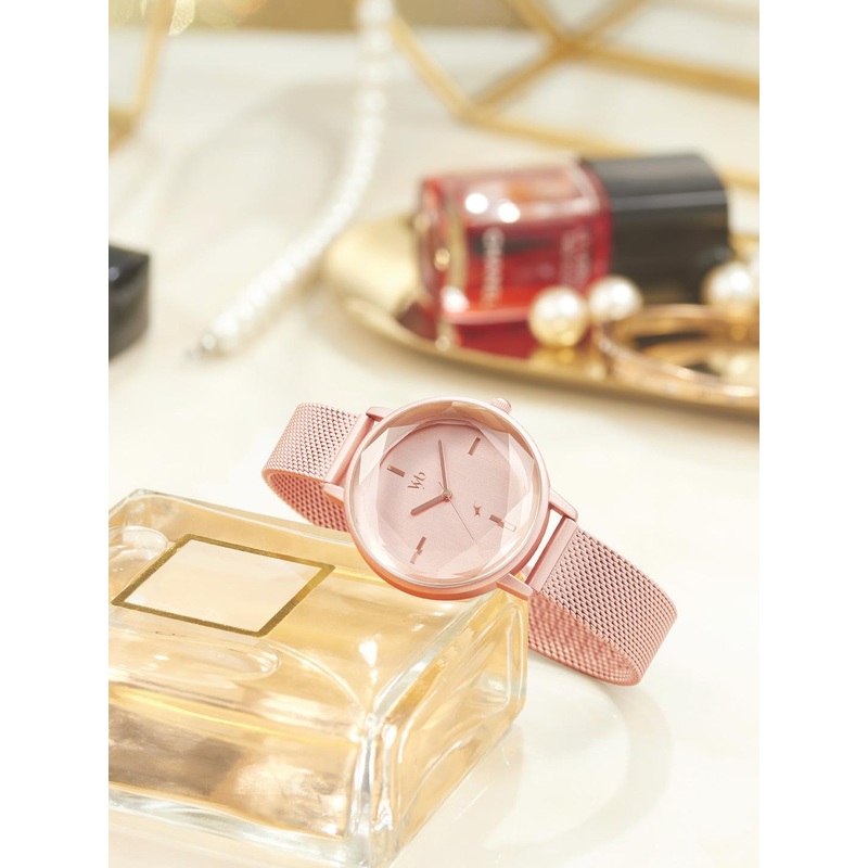 Fastrack Women Stainless Steel Wrap Around Straps Analogue Watch FV60010WM01W